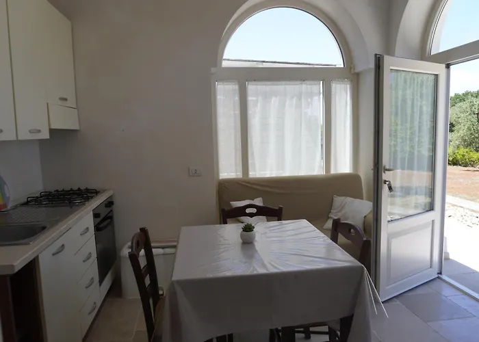 Trullo Amico بيت للعطل تْشيستيرنِنو